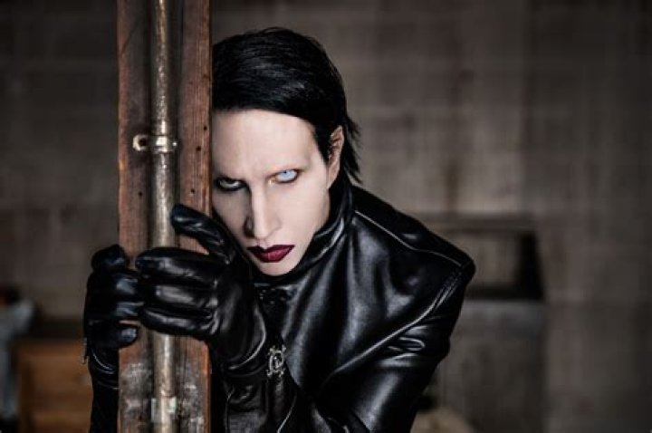 Marilyn Manson dumps the goth for ‘Eastbound & Down’: he looks like Lily Tomlin?!